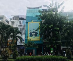 cho thue toa nha mat tien phan xich long 8x16m ham 6 tang gia 9 000 usd