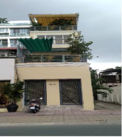 cho thue nha quan 3 duong mat tien dien tich 4 x 20m gia 7500usd