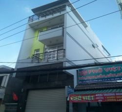 cho thue nha mat tien duong nguyen hong dao quan tan binh  gia 27 trieu thang 