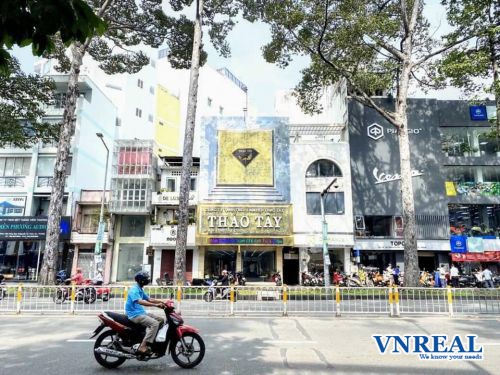 cho thue nha mat tien duong tran hung dao dien tich 65 x 23m 1 tret 3 lau  150tr th