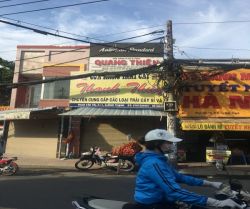 cho thue mat bang duong phan van tri 3 8 x 18 m tret lau 30 trieu  thang