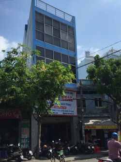 cho thue nha mat tien duong tran thai tong 56x17m 1 tret 3 lau  35 trieu th