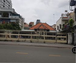 cho thue biet thu nguyen trai 680m2 gia 25 000 