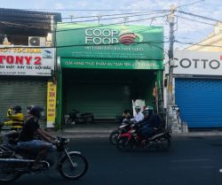 cho thue nha quan binh thanh duong phan van tri 55 x 27m trong suot 35 trieu