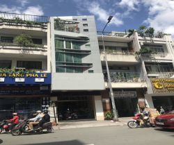 cho thue mat tien duong nguyen binh khiem phuong dkao quan 1 dt 4m x 17m 1 tret   3 lau gia  70 trieu thang