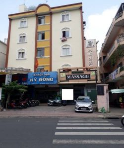 cho thue nha mat tien duong ky dong q3 dt12x17 1 tret 2 lau gia  150 thang