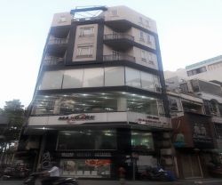 cho thue nha 2 mat tien duong 3 2 phuong 11 quan 10  dt 9x5m 1 ham 1 tret 5 lau  gia 5500 usd thang