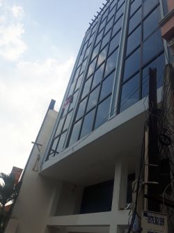 cho thue nha mat tien duong tran quoc toan dien tich 9 6 x 14m gia 200tr tret   lung  5 lau 