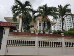 cho thue biet thu mat tien pham dinh toai 12 5mx25m  2 lau  gia 5500 