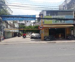 nha ban mat tien nguyen kiem phuong 9 phu nhuan