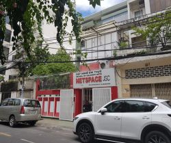 cho thue nha dang tat 9mx27m  t2l  gia 95tr quan 1