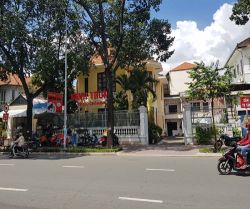 cho thue biet thu vo thi sau 25mx25m  tl  gia 12 000 