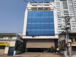 cho thue nha mat tien duong quoc lo 13 phuong 26 binh thanh dt 176m2 1t 4l