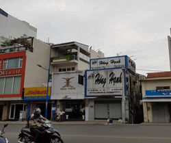 cho thue nha hai ba trung 4mx20m tl  gia 70tr