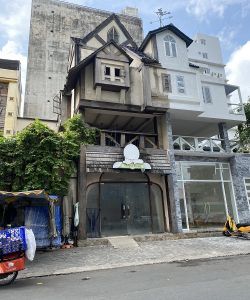 cho thue nha mat tien quan 3 duong ho xuan huong phuong 6 quan 3 gia 150 trieu