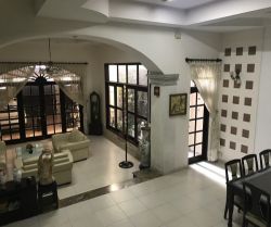 cho thue mat tien duong ho xuan huong p 14 quan binh thanh dt  8x31m 2 lau  gia  80 trieu