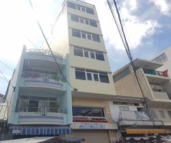 cho thue nha mat tien co giang 4mx21m  7l  17 phong