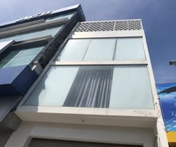 ban can mat tien duong hoang sa p11 q3 tp  hcm  dien tich   4m x 10 5m gia chi 12 5ty