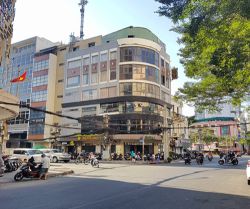 cho thue toa nha goc 2 mt ho tung mau va nguyen cong tru 1000m2  t6l  q1