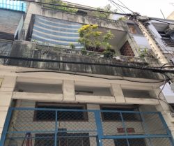 ban nha dep  duong de tham  phuong cau ong lanhq 3  tphcm dien tich   3 7m x 11 9m  gia chi   10 ty