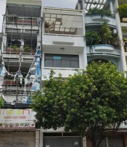 nha cho thue mat tien duong xuan hong dien tich 4 x 18m 1 tret 3 lau gia 30 trieu thang