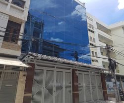 cho thue toa nha vuon chuoi 9mx18m  h t 6l  gia 10 000 