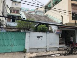 ban nha mat tien duong dinh cong trang p  tan dinh q1  dt  10m x 20m 1t 1l   gia chi  60 ty