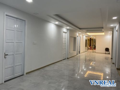 cho thue mat bang duong ba giai 12x25m 2 lau 600m2 gia 160 trieu