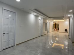 cho thue mat bang duong ba giai 12x25m 2 lau 600m2 gia 160 trieu