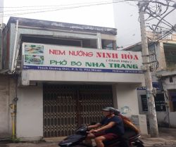 cho thue nha goc 2 mat tien duong thich quang duc 4x16 m2 1 lau 25 trieu