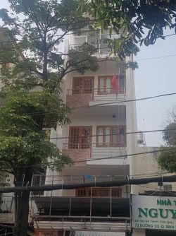 cho thue nha mat tien hem noi bo duong d2 phuong 25 binh thanh 8x20 1 tret 2 lau 65 trieu 