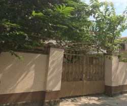 cho thue nha quan 10 hem duong cmt8 phuong 12  dien tich 5m x 19m 1 tret 2 lau gia 30 trieu thang