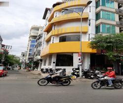 cho thue mat bang quan 10  mat tien duong su van hanh phuong 12  dien tich 4 5m x 20m  ham tret lung 4 lau gia 6 500   thang