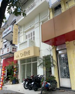 cho thue mat tien duong nguyen dinh chieu quan 1 ngang 5x12m gia 60 trieu 