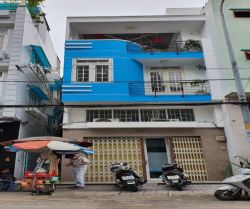 ban nha mat tien cu lao dt 4x11m 3 lau 12 8 ty