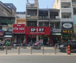 cho thue nha mat tien hai ba trung 7x20m 2 lau gia 10 000 usd