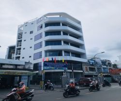 cho thue toa nha mat tien nguyen van dau 9x15m ham 6 tang 115 trieu