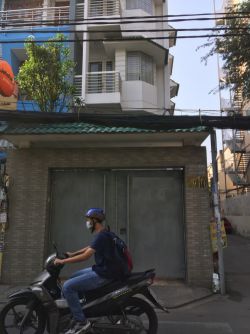 cho thue nha mat tien duong nguyen trong tuyen 4x13m 1 tret 1 lung gia thue 40 trieu th