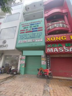 cho thue nha mat tien duong cong hoaquan tan binh dt 4x 20 tret 3lau  gia 35 trieu