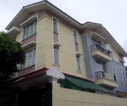 cho thue biet thu an phu duong 14 dien tich 10x20 1 tret 2 lau gia 2000 usd