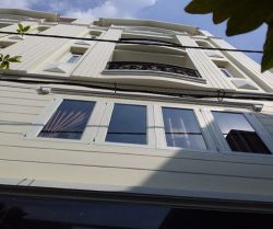 ban nha moi trong hem duong huynh van banh p14 phu nhuan 5x10m 8 3 ty nha dep