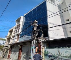  ??cho thue nha hem xe hoi duong vuon chuoi phuong 4 quan 3 