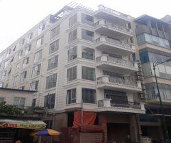 cho thue toa nha van phong mat tien duong bach dang 6 5x18 m 7 lau 12000 usd