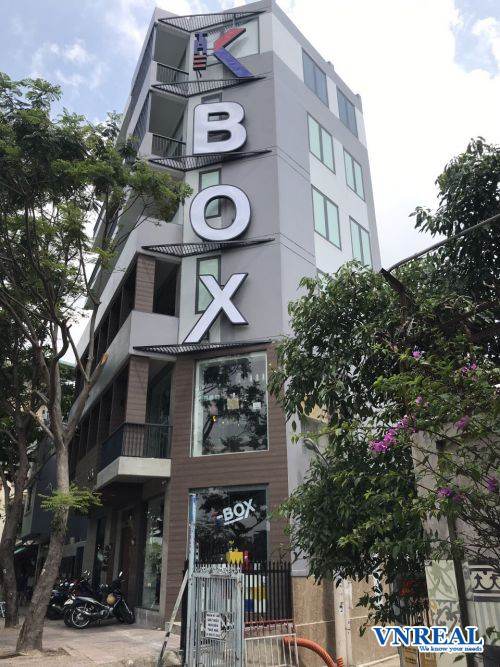 cho thue mat tien duong hoang saquan 1dt 10x85m 1 tret 4 lau gia 5500 usd thang