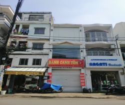 cho thue mat bang mat tien duong huynh van banh 32x12 m2 2 lau  40 trieu