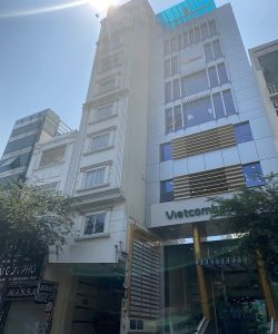 cho thue nha mat tien q1 duong le thanh ton phuong ben thanh gia 15 000 usd