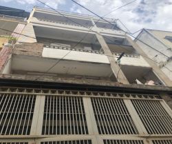 ban nha quan 1 mat tien hem lon duong nguyen trai  p  nguyen cu trinh  q1  dt  6 5m x 20 m 1t 5l   gia chi  22ty