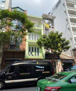 cho thue nha mat tien q1 duong calmette phuong nguyen thai binh q1 gia 50 trieu