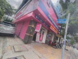 cho thue nha mat tien duong cong hoaquan tan binhdt 8x15tret 1lau  gia 100 trieu