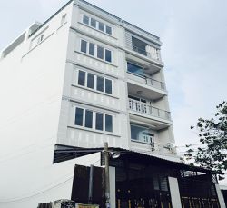 ban nha quan go vap mat tien duong so 5 phuong 17 dt 42x30m